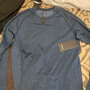 Lululemon long sleeve active shirt, dark blue